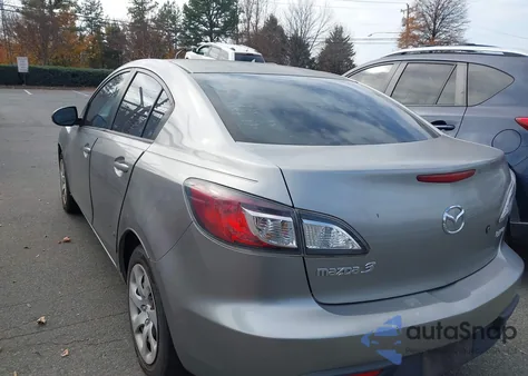 2010 Mazda Mazda3 I Sport из США, поврежденный, VIN JM1BL1SF2A1219187